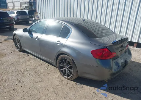 2013 Infiniti G37 Journey z USA, uszkodzony, nr VIN JN1CV6APXDM714944